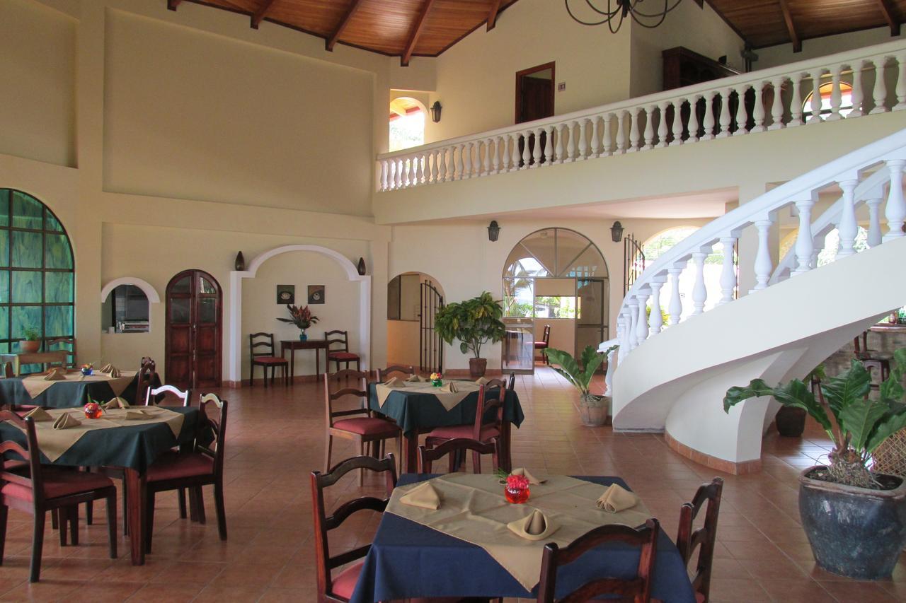Hotel Delfin Playa Bejuco เอสเตริโญส เอสเต ภายนอก รูปภาพ